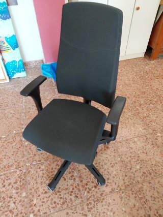 Silla de oficina ergonómica