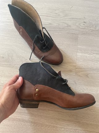 Botines Cabodo Marrones y Negros