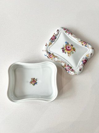 Caja porcelana floral vintage