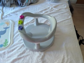 Silla de baño para bebé + bandeja