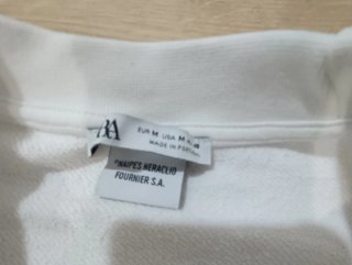 Sudadera blanca con estampado de cartas