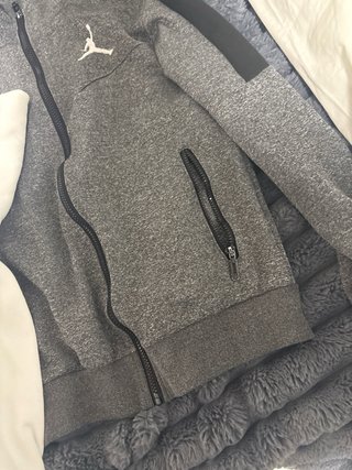 Sudaderas Jordan Blancas y Grises