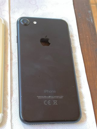 iPhone 7 Nero e Bianco