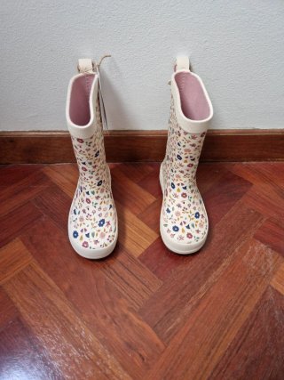 Botas agua niña talla 25 sin estrenar