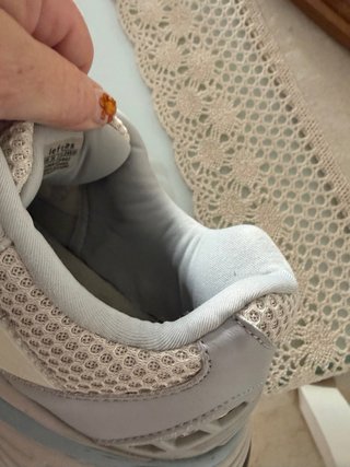 Zapatillas K-Swiss grises y blancas Kerlme gris  B