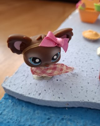 Littlest Pet Shop Picnic