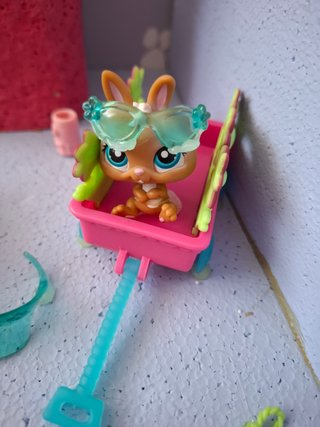 Littlest Pet Shop Picnic