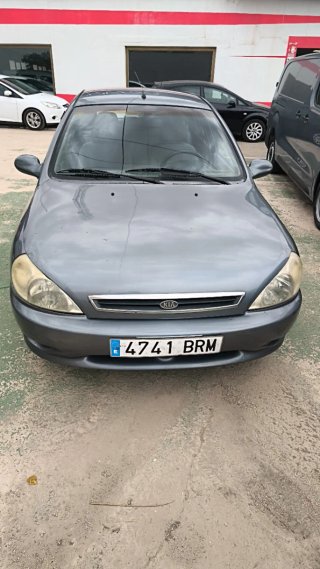 KIA Rio 2001