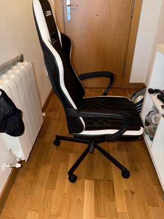 Silla Gaming LEGEND Negra y Blanca