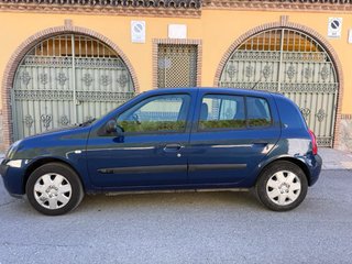 Renault Clio 2003