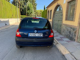 Renault Clio 2003