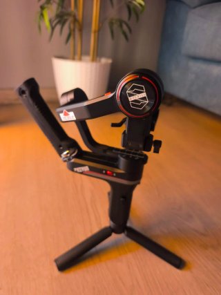 Estabilizador Zhiyun Weebill S + mango Smallrig
