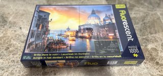 Puzzle 1000 piezas Fluorescent