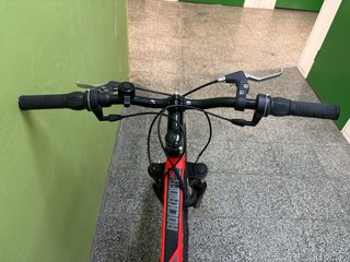 Bicicleta Montaña Roja B'TWIN
