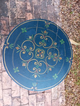 "Sillería de patio andaluz vintage" pintada a mano