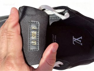 Sneakers Louis Vuitton nere e bianche