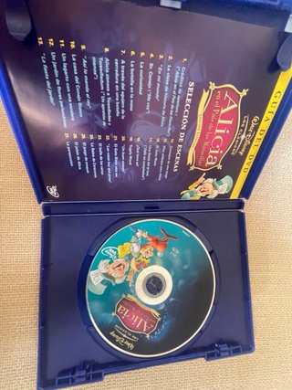 DVD Alicia en el País de las Maravillas