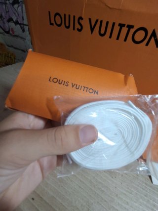 Louis Vuitton Trainer Nere Taglia 42 Nuove