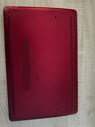 Ordenador portátil HP rojo
