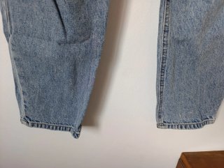 Pantalón vaquero desgastado azul