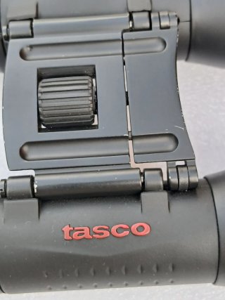 Coppia binocoli compatti con custodie Tasco