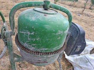 Hormigonera 120L 650W