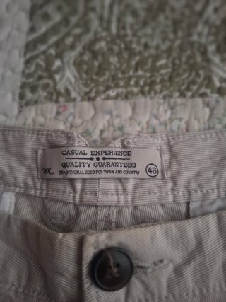 Bermuda cargo hombre beige