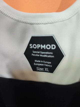 Mono Ciclismo Chaqueta SOPMOD Blanco y Negro