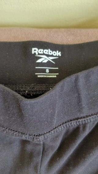 Chándal Reebok capucha niña negro