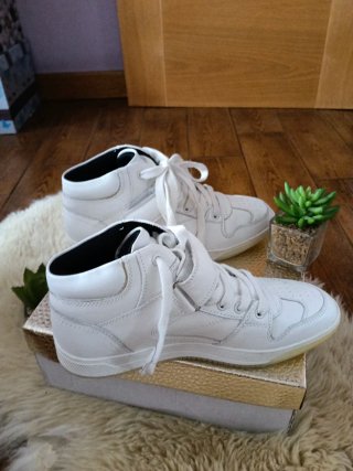 Zapatillas Zara Blancas Altas