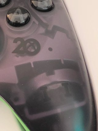 Mando Xbox Series Edición Especial 20 aniversario.