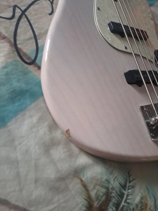 Marcus Miller V7 Swamp Ash