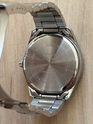 Casio MTP-1302PD-3AV – Como nuevo – Verde/Acero