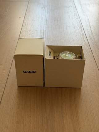 Casio MTP-1302PD-3AV – Como nuevo – Verde/Acero