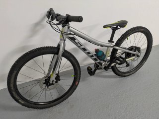 Bicicleta Scott Scale RC 24
