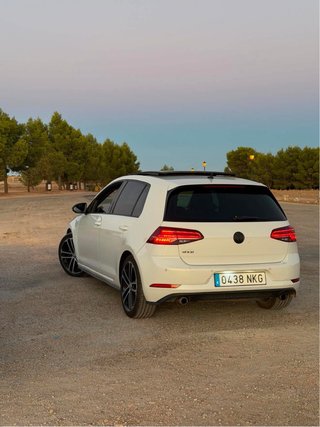 Volkswagen Golf 2014 ds6 10.900€