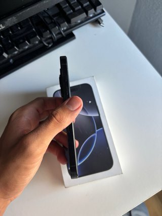 iPhone 16 Pro 128 GB Space Gray