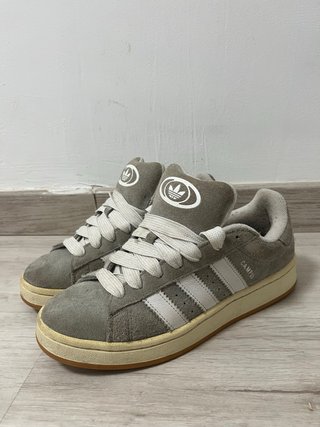 Adidas Campus Grises y Blancas