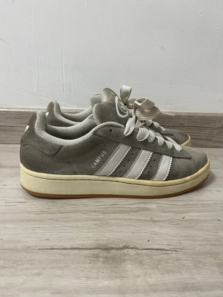 Adidas Campus Grises y Blancas