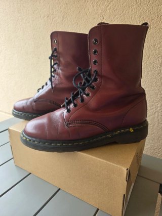 Botas Dr. Martens rojas