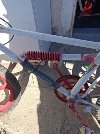 Bicicleta GAC con muelle central