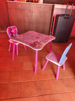 Mesa y silla infantil Frozen