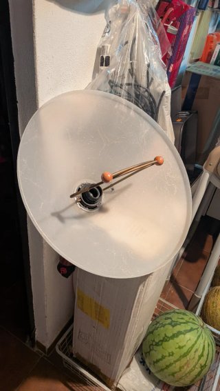 Lámpara de mesa moderna