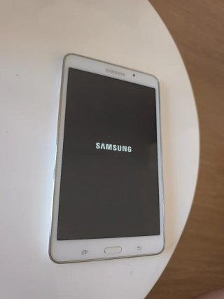 Samsung SM-T230 Tablet Blanca