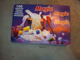 Caja con juegos de mesa y puzzles, de 3 a 6 años