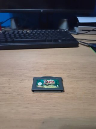 Game Boy Advance SP Zelda + The Minish Cap