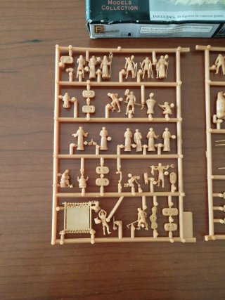 Pegasus Hobbies 1/72 - California Mission Indians