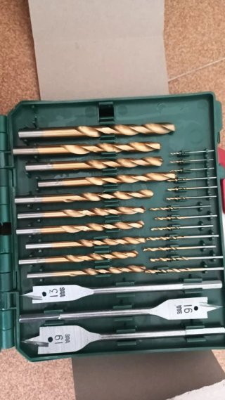 Maletín de brocas y accesorios