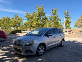 Peugeot 5008 2010