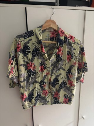 Camiseta Pull&Bear floral M